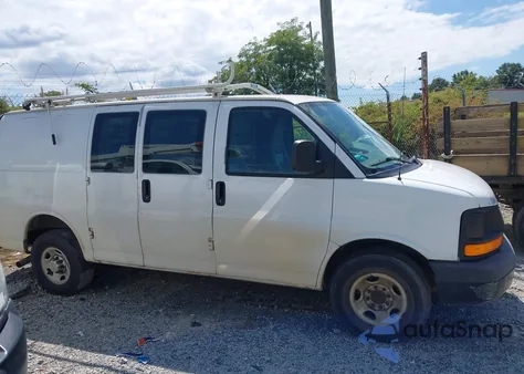 2013 Chevrolet Express 2500 Work Van из США, поврежденный, VIN 1GCWGFBA8D1102953